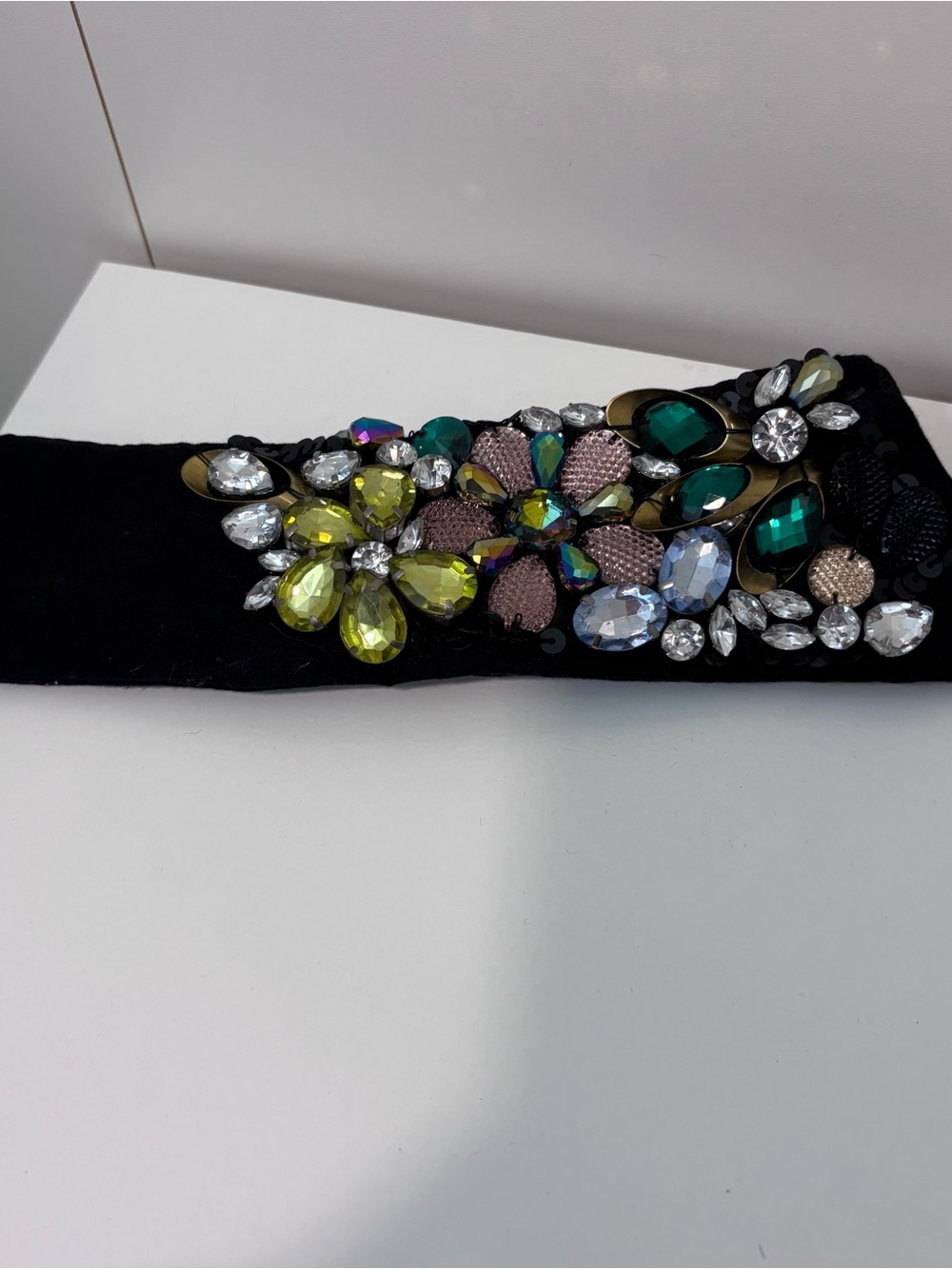 ASOS Black Embellished Detachable Collar with Multi-Colored Stones - Picture 4 of 6